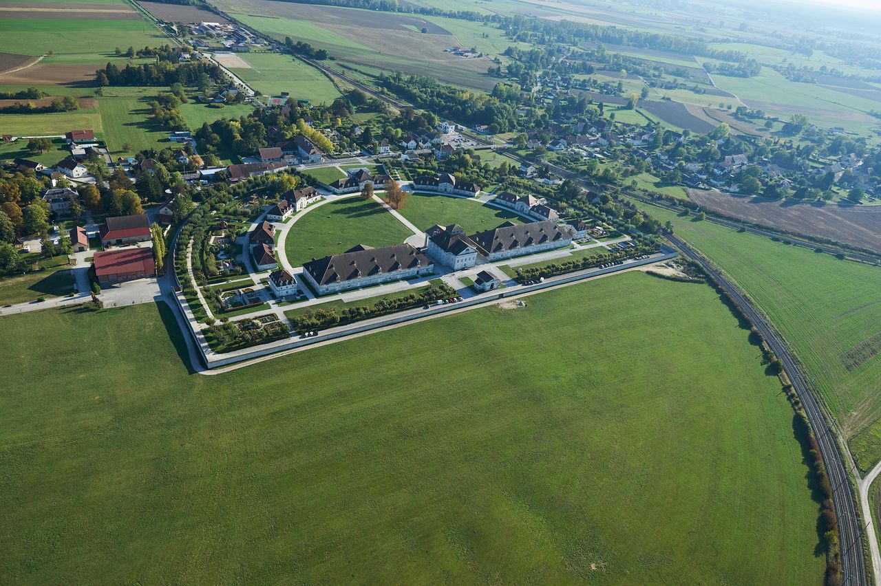 Monuments Salines Royales d'Arc-Et-Senans BI-0173